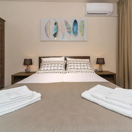 Alma - Stylish 1bd Flat With Balcony By Flat Mаnager *