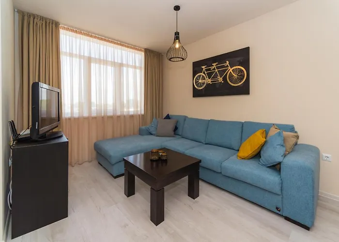 Apartment Alma - Stylish 1bd Flat With Balcony By Flat Mаnager